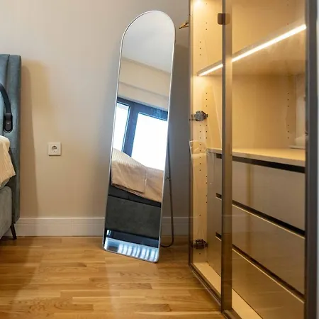 Cozy Among The Highest Floors - Free Parking Apartmán Skopje