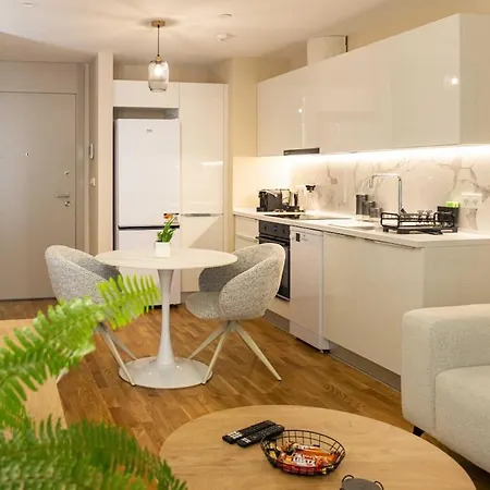 Cozy Among The Highest Floors - Free Parking * Skopje