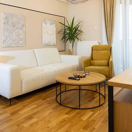 Apartment Cozy Among The Highest Floors - Free Parking Skopje