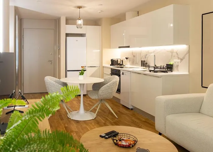 Cozy Among The Highest Floors - Free Parking * Скопье